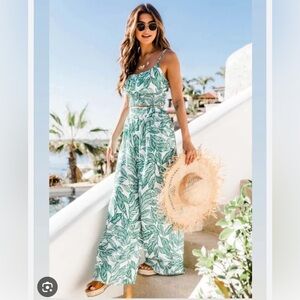 Heart of Paradise Two Piece Ivory Set